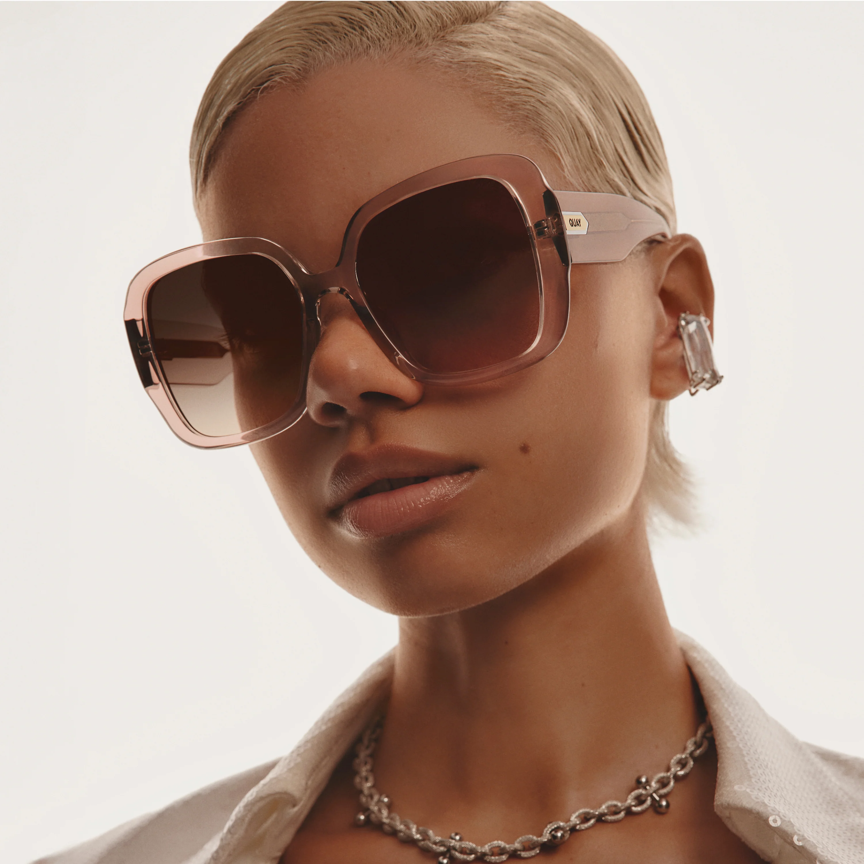 FULL GLAM - Image 4