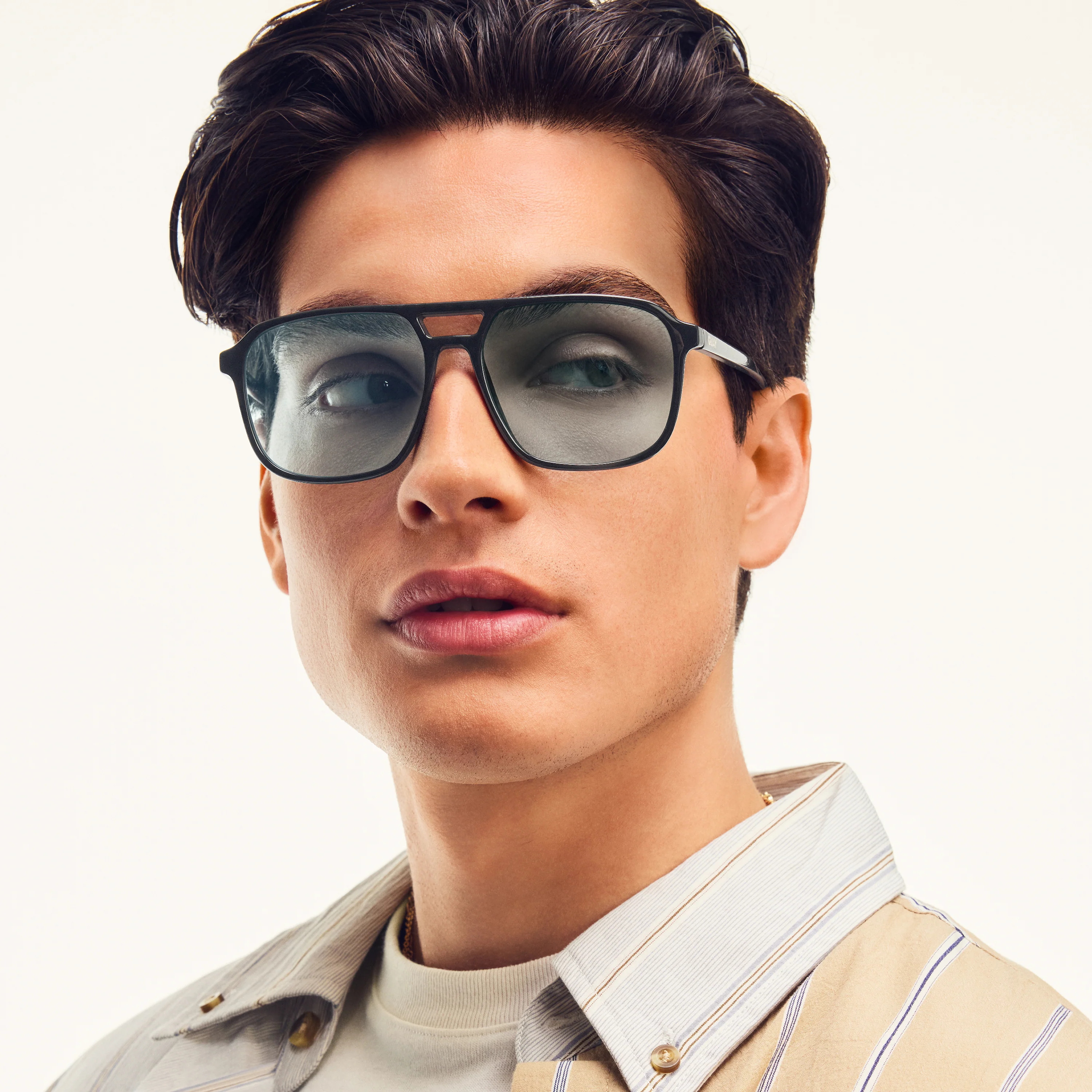 ON THE FLY - Image 18